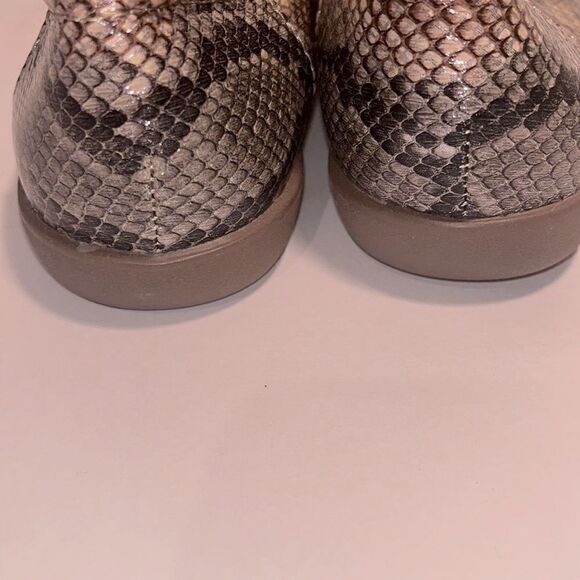 Naturalizer reptile print very comfortable ballet flats in excellent condition - Picture 3 of 4